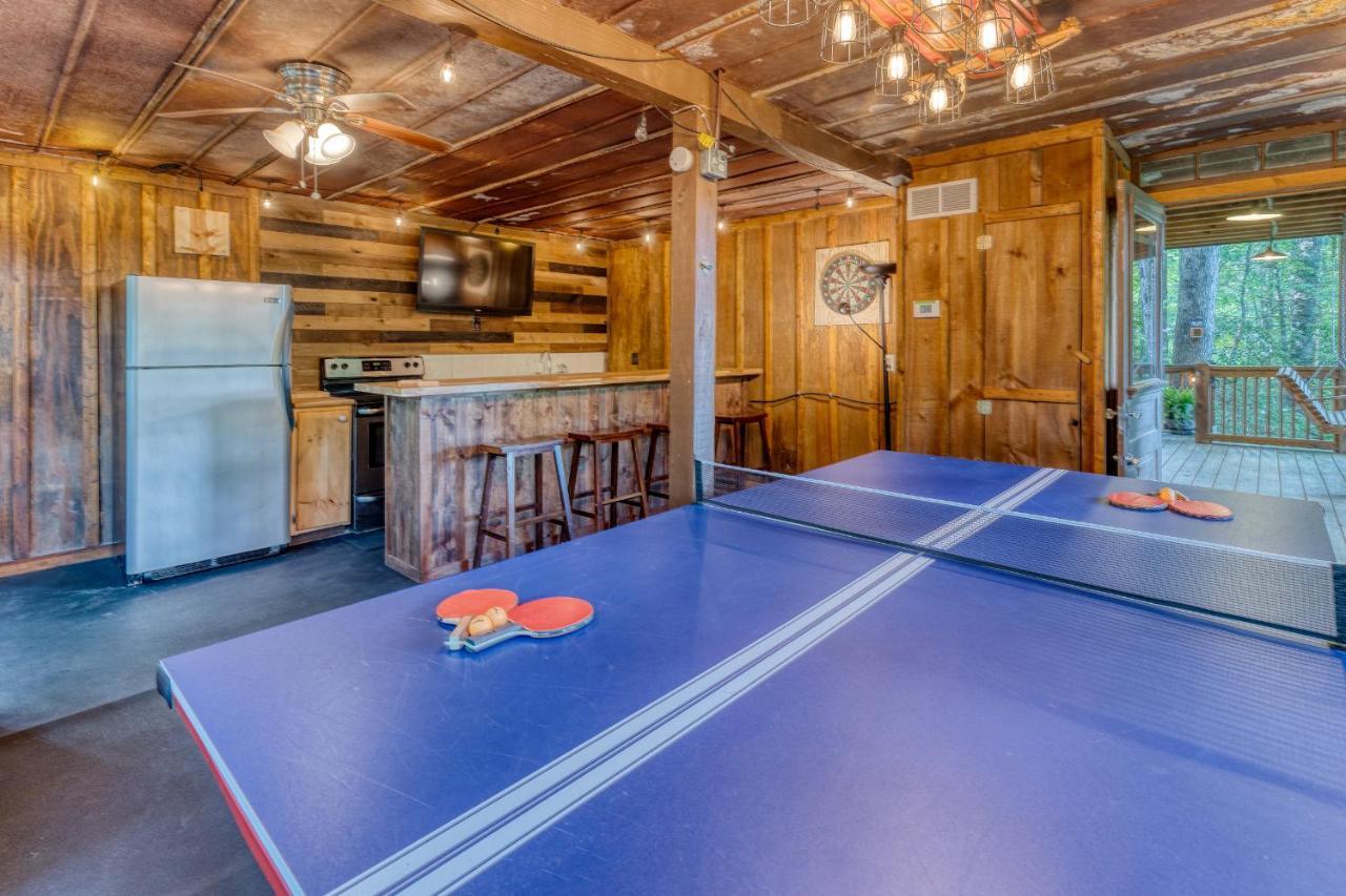 Holiday home Secluded Sunrise Ridge: Mountain View Retreat With Hot Tub Blue Ridge